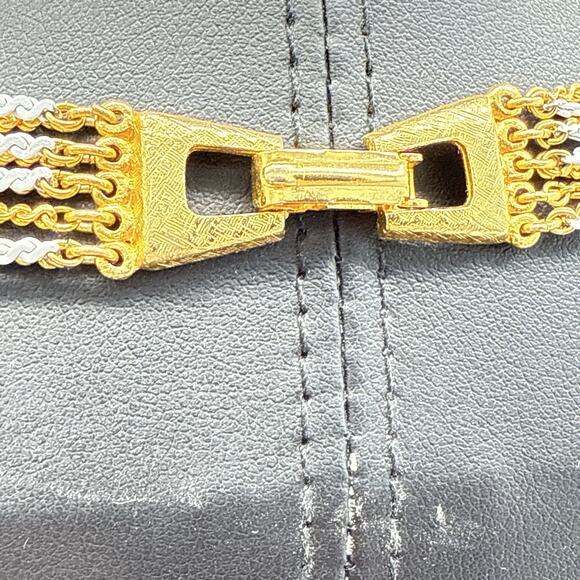 Vintage Multistrand Necklace 16" Graduated White and Gold Tone Layered Chains - Picture 3 of 8